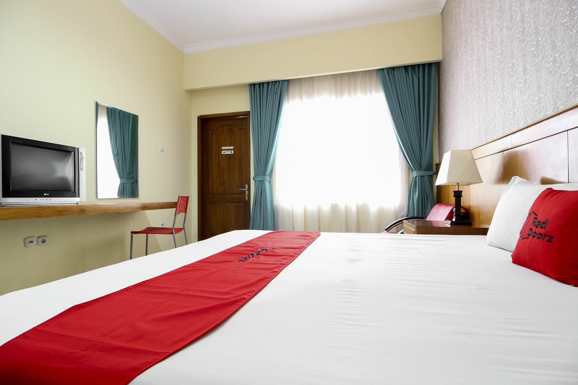 Hotel Reddoorz @ Seturan Raya 2 Maguwo Exterior foto